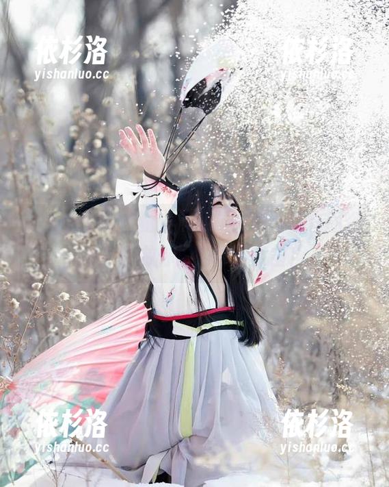 nagisa魔物喵 “nagisa魔物喵教官”时尚写真套图资源,释放你的内心小宇宙!