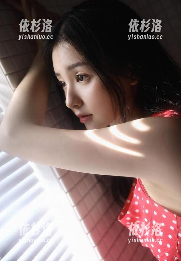 pans-夏涵 pans - 夏涵棉袜写真合集:轻松愉悦的穿搭灵感大放送