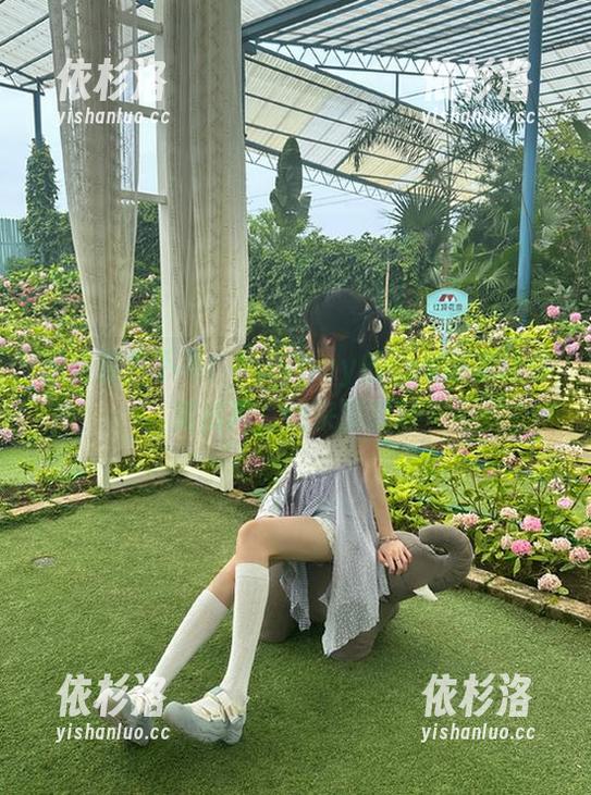 puypuy 职业装?不不!Puypuy的cos图集让你笑出声,快来围观!