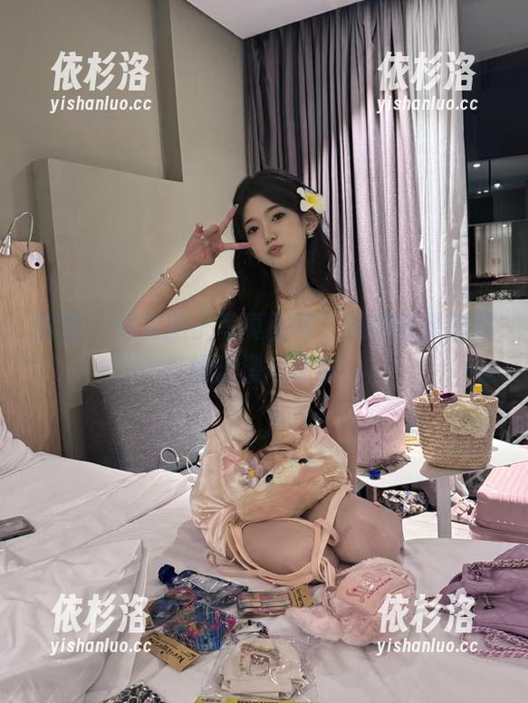丽柜 - 绝美团子写真图包，精选好想沦陷的浪漫与真实