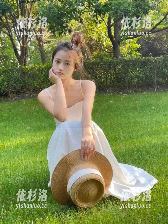 丽柜-安娜 丽柜 - 捕捉安娜甜心的魅力:醉人的写真套图分享