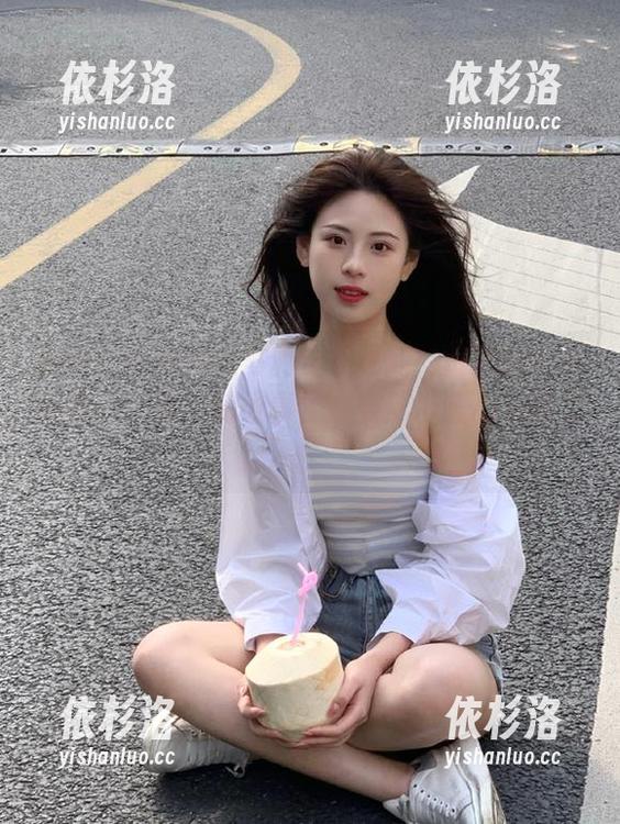 丽柜-心心 丽柜 - 心心双人写真合集更新:每张照片都讲述一个动人的故事,感受那份暖心与温柔!