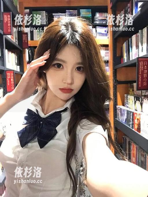 丽柜-语寒 丽柜 - 隐秘的诱惑:语寒秘书的无圣光写真让你心跳加速!