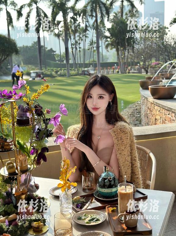 丽柜-钟情 丽柜 - 走进钟情的教室,分享原图,捕捉美好的一瞬间,让爱永驻!