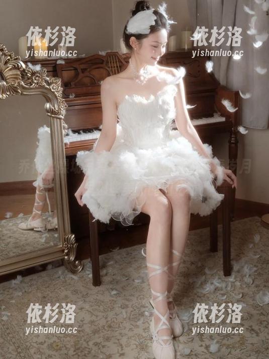 乔依丝joys 乔依丝操场写真合集,带你领略青春岁月里那些美丽的回忆