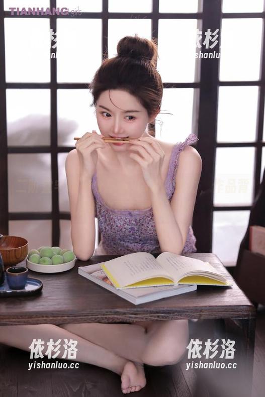二阶堂宅绘子 二阶堂宅绘子分享猫儿JK的魅力,作品背后的故事与灵感揭秘
