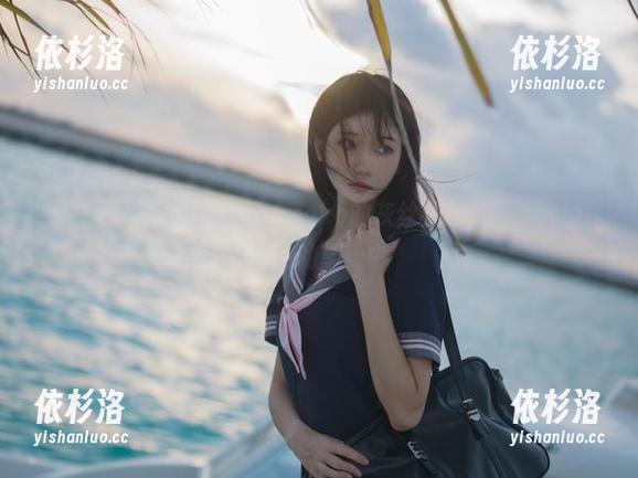 绝美艺术！观看南桃Momoko的灰丝写真图片，沉浸在视觉的享受中