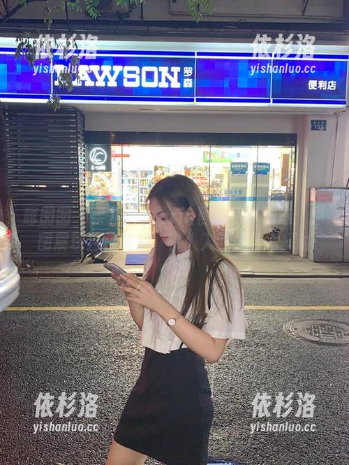 嗲囡囡-果儿Victoria 嗲囡囡 - 果儿Victoria黑色写真精选:原图展现独特视角,引人入胜的艺术探讨
