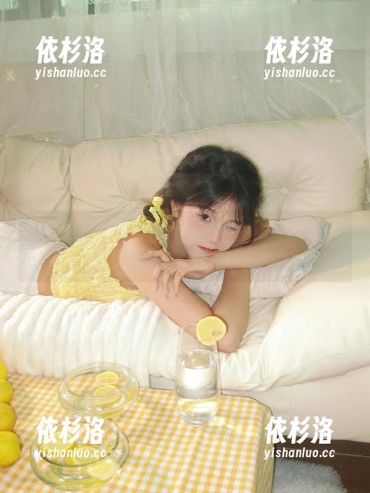 头条女神-小晴子 头条女神 - 在线发现小晴子天台写真,带你领略清新自然的魅力图片