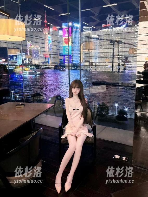 头条女神 - 松果儿的油亮美图作品集，免费下载带你领略摄影之美！