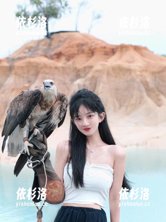 头条女神-美纳子 头条女神 - 此刻,美纳子的定制写真让您的居家生活更显独特风情