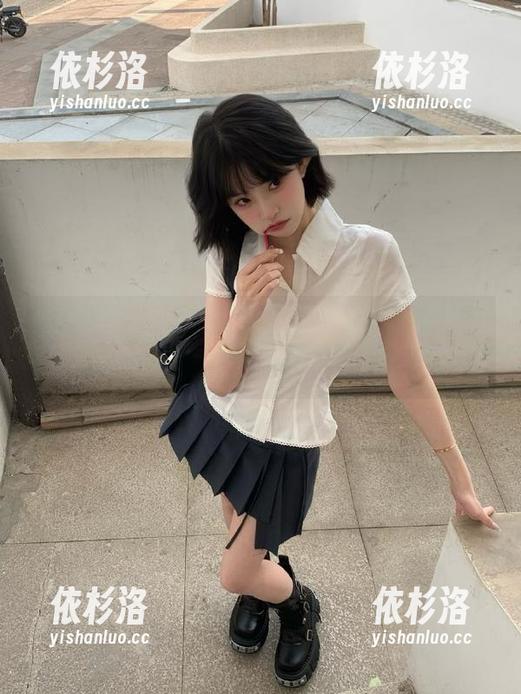 奶雯 微密圈 - 探寻奶雯黑白写真之美,免费获取多款精美图片,期待你的收藏!