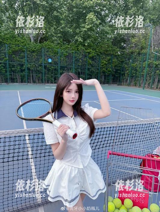 小小奶瓶儿 在线高清欣赏“小小奶瓶儿”的棉袜之旅,她的作品充满了童趣与创意