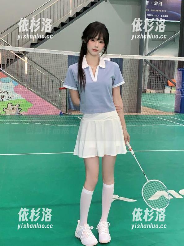 小玉吃果冻 微密圈 - 在黑白的氛围中,小玉吃果冻,创意作品展现生活点滴的唯美图片