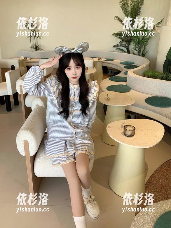 尤果网-方子萱 尤果网 - 精致花嫁写真在线发布,方子萱的原图完美呈现婚纱美