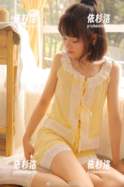 尤果网 - 李颜儿白裙写真精品福利，高清原图带你领略柔美风采！