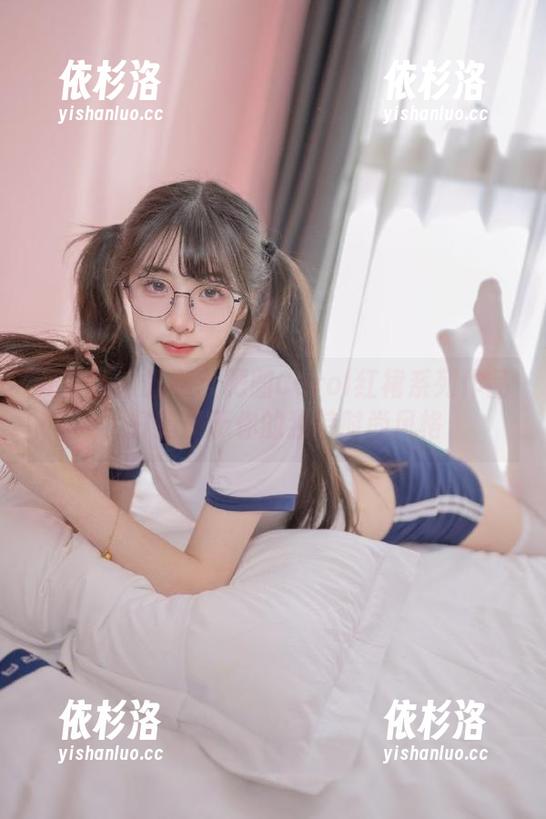 尤蜜荟-土肥圆Carol 尤蜜荟 - 定制土肥圆Carol红裙系列作品,打造属于你的独特时尚风格