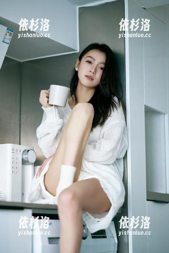 推女神-谭晓彤 推女神 - 谭晓彤校服写真合集发布,壁纸中的她让你心动不已!
