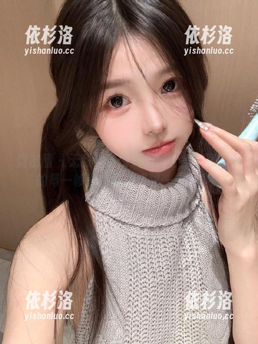 无敌哒小姨妈 微密圈 - 无敌哒小姨妈美脚合集:图片中的每一帧都在默默讲述一个故事!