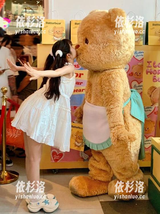 无欲无求的推土君 微密圈 - 无欲无求的推土君红色战裙写真在线展示,丰富资源让你大饱眼福!