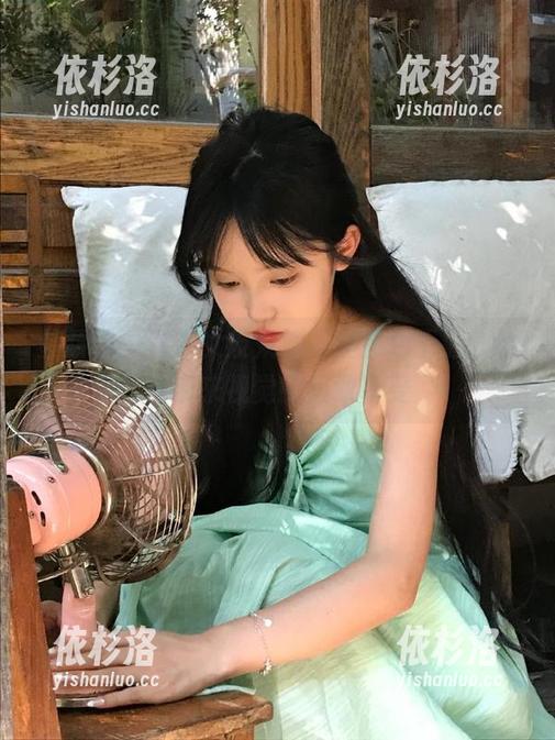 星颜社-清妙 星颜社 - 清妙女友妩媚写真图包下载,给你带来视觉的极致享受