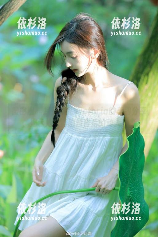 果儿Victoria 微密圈 - 探索果儿Victoria的美图分享,揭示她写真剧情背后的动人故事