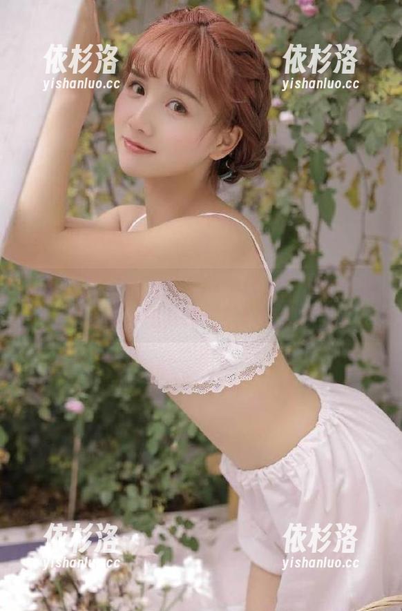 梦丝女神-莹仙女 梦丝女神 - 蓝天白云与莹仙女:海边全套写真图片谱写视觉诗篇