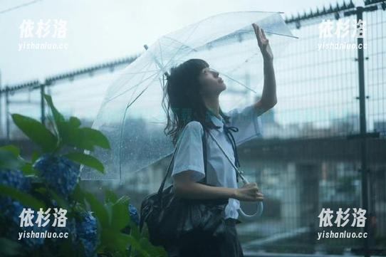 森萝财团-Sia 森萝财团 - Sia的短裤作品下载:我拍照的技术和短裤的长度一样短!