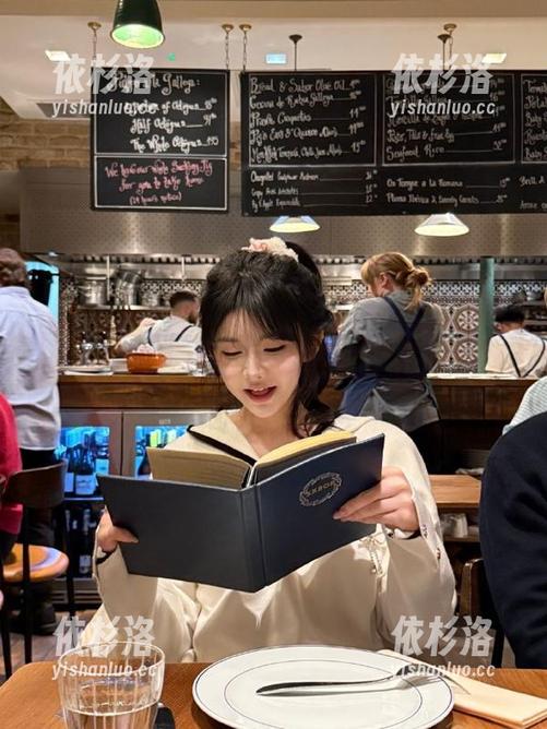 森萝财团 探索森萝财团的艺术作品:20D白丝原图与图集,尽情享受独特魅力!