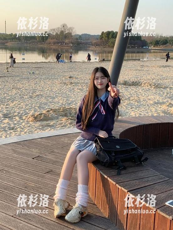 模范学院 - 潮流引领者唐琪儿il比基尼写真合集：图集展现无限魅力