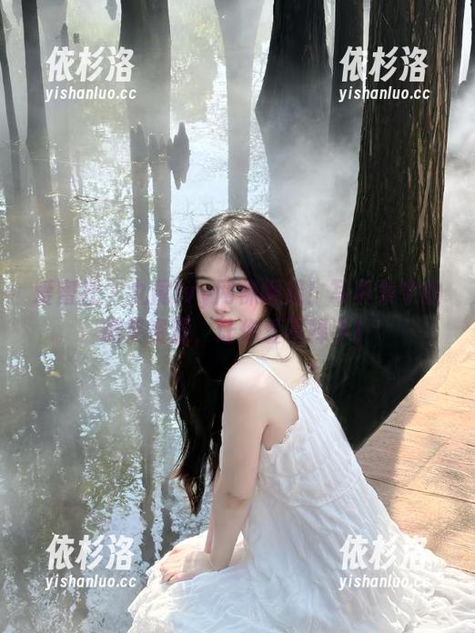 爱蜜社-九尾Ivy 爱蜜社 - 九尾Ivy网袜崛起!写真集中的搞笑资源,让你爱不释手!