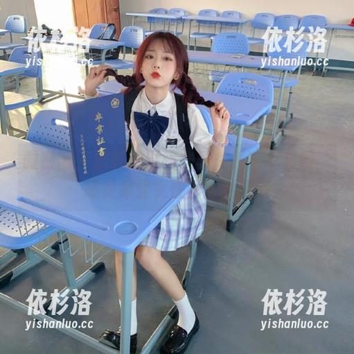 琳铛铛 微密圈 - 沉醉于琳铛铛的性感毛衣套图,感受摩登女性的时尚风采