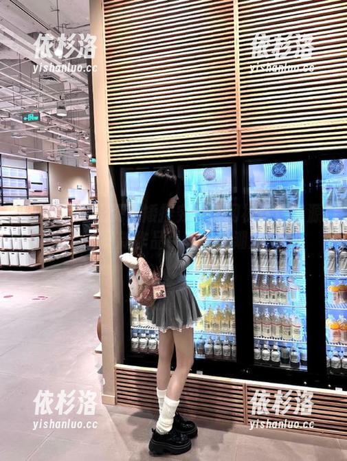 瑞丝馆-土肥圆矮挫穷 瑞丝馆 - 土肥圆矮挫穷全新网袜写真资源,最新作品引领时尚潮流