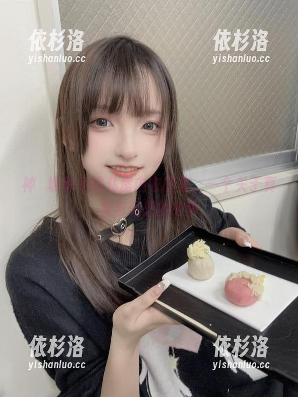 神楽坂真冬 神楽坂真冬的私房内衣图集,一个关于真实与幻想的故事