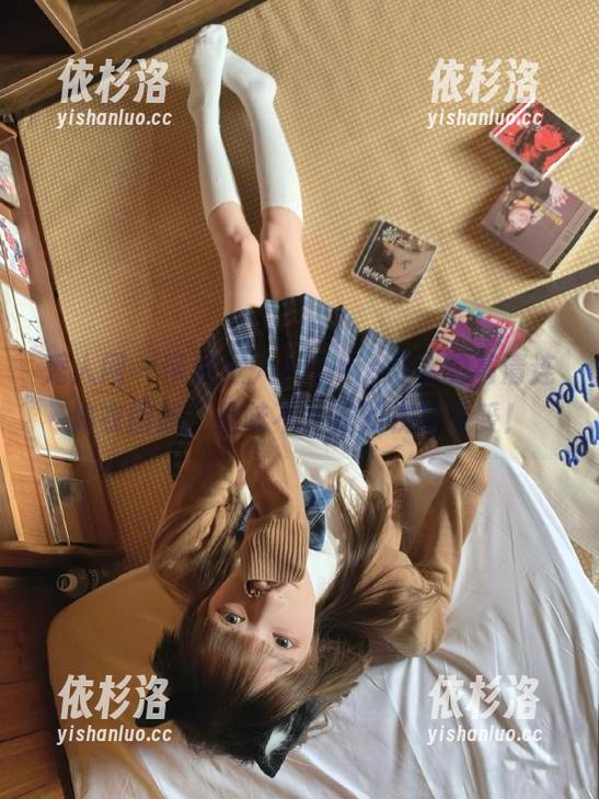 秀人网-sophie余冰 秀人网 - 带你进入sophie余冰的高清连体衣图册,品味不一样的视觉享受!