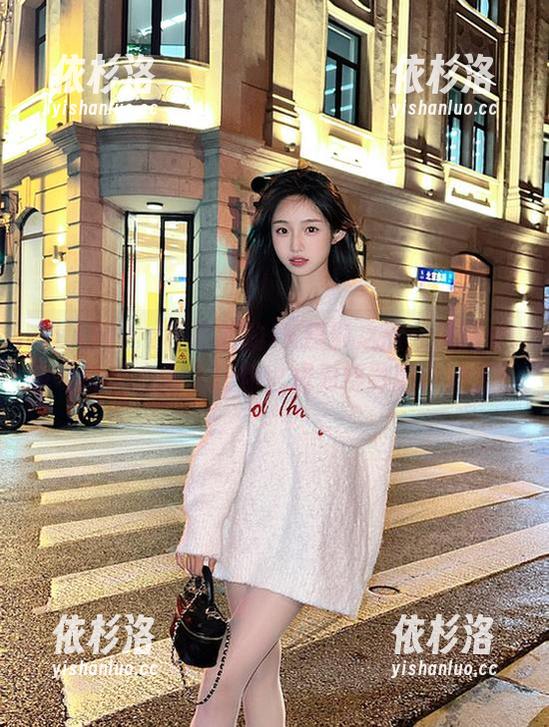 秀人网-z杯悠悠 秀人网 - z杯悠悠的JK摄影之旅:美图分享与创作心得,让你也成为摄影的小达人!
