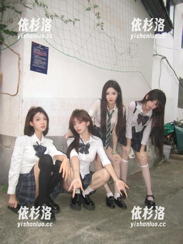 秀人网-七米baby 秀人网 - 七米baby的无圣光迷人旅程:多款眼镜搭配的创意写真套图,快来围观!