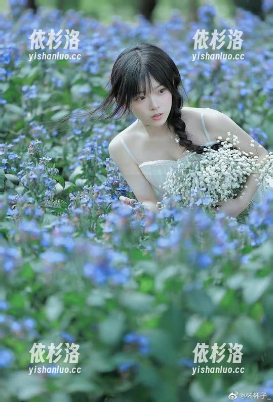 秀人网-刘婷婷 秀人网 - 追随刘婷婷的步伐,高清写真套图再现剧情中的每一份动人时刻