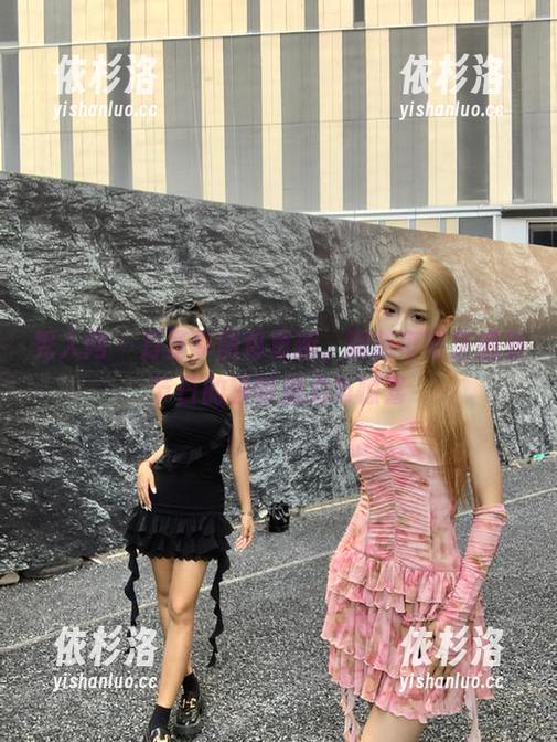 秀人网-可可芝 秀人网 - 万圣节图包更新,跟随可可芝感受节日的独特魅力与惊喜