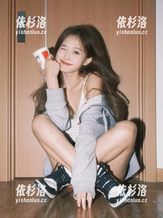 秀人网-文静儿 秀人网 - 原图大放送:文静儿女王写真合集,展现她倾城之貌,惊艳你的视线!