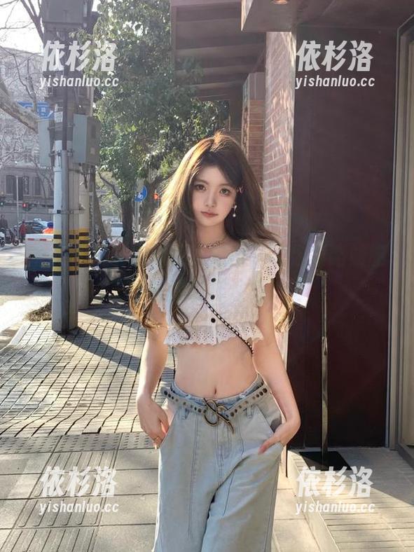 秀人网-李宓儿 秀人网 - 李宓儿精选套图,带你领略蜂腰如蛇的别样性感!