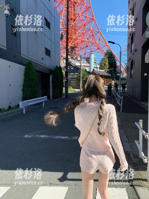 秀人网-燕甘甘 秀人网 - 女神燕甘甘办公室图包:精选写真,揭秘职场中的时尚与精致