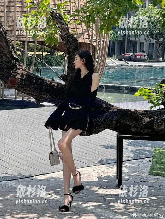 秀人网-王俪丁 秀人网 - 收集王俪丁的温柔:独特写真网盘合集分享全新体验