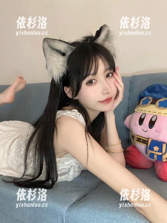 秀人网 - 解锁王俪丁小宝贝的无圣光吊带魅力，尽情欣赏她的套图作品