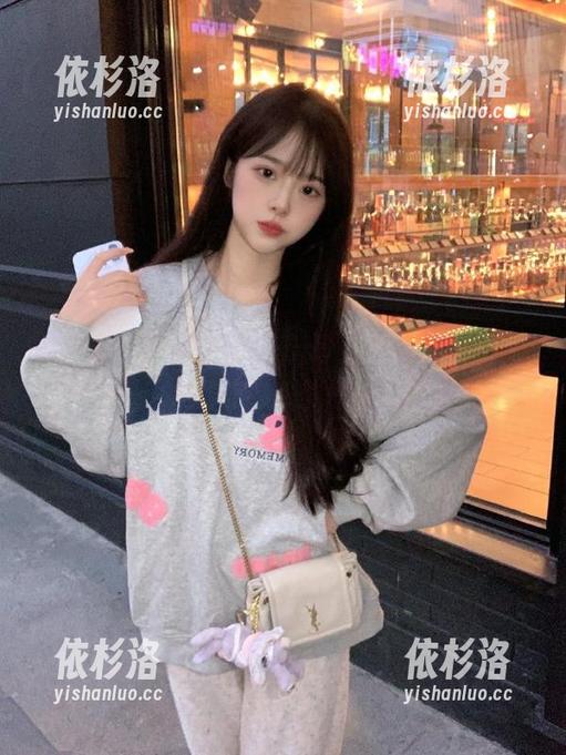 秀人网-玥儿玥er 秀人网 - 玥儿玥er圣诞写真合集分享,记录下这个特别季节的美丽瞬间