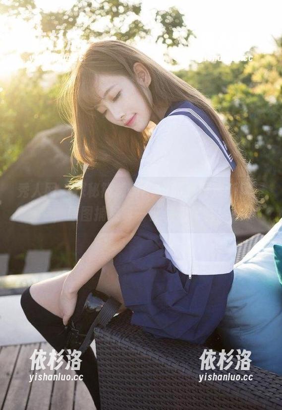 秀人网-筱慧cindy 秀人网 - 探秘筱慧cindy的夏日清新风景,原图捕捉每一份精彩作品!