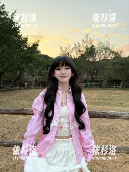 秀人网-葛征净高184cm 秀人网 - 让你心动的高清户外图片,葛征净高184cm用镜头点亮自然之美,尽在此处!