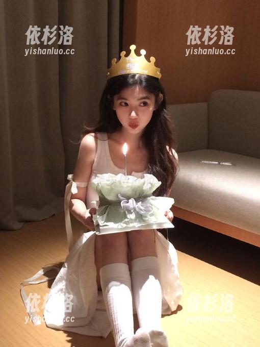 紧急企划-林书辞 紧急企划 - 林书辞双马尾写真系列合集:感受甜美与俏皮的经典照片