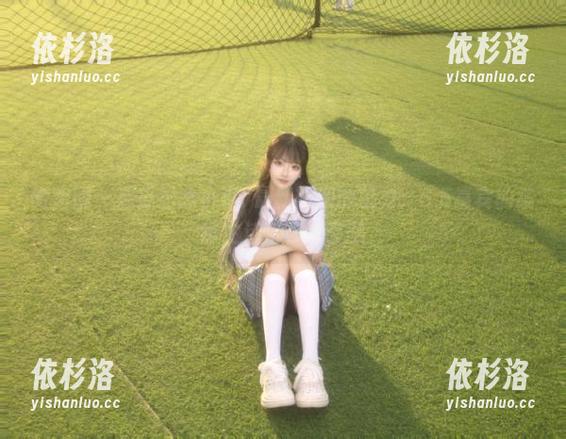 微密圈 - 感受纪念小小v最新图册的魅力：6.5嘉宾的缤纷生活与艺术交融