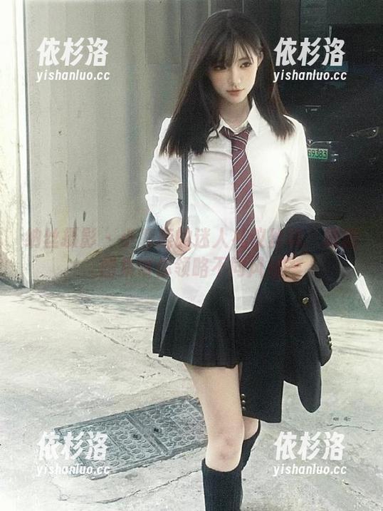 纳丝摄影-小鹿鹿 纳丝摄影 - 小鹿鹿的迷人礼仪丝袜:原图图集带你领略不同风格